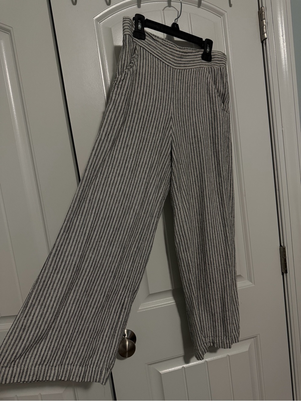 Striped linen PETITE SHORT